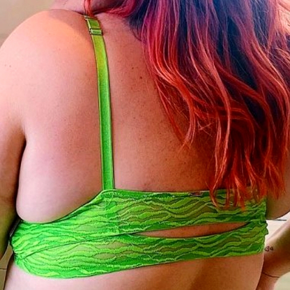 SavageXFenty 3X All Over Me Lace Keyhole Cami in Green Tea - Picture 13 of 16